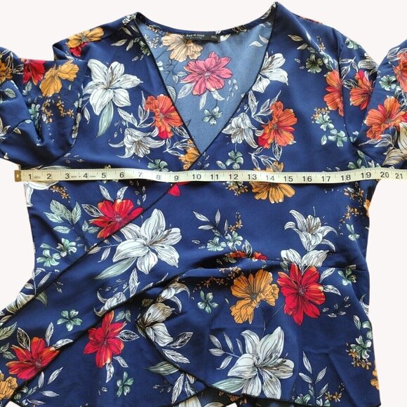 Shein Curve Top 0xl Wrap Short Sleeve Floral Hawaiian Beach - Picture 3 of 12